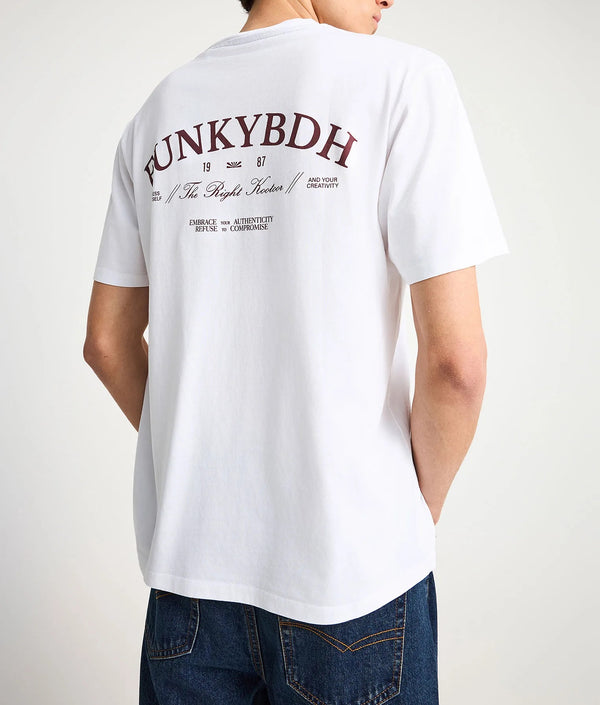 Ανδρικό relaxed t-shirt Funky Buddha με τύπωμα στην πλάτη White